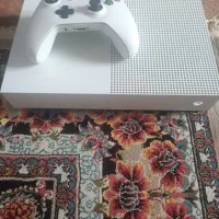 Xbox one s 1T|کنسول، بازی ویدئویی و آنلاین|خوی, |دیوار