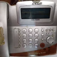 خط ثابت به همراه گوشی تلفن سالم