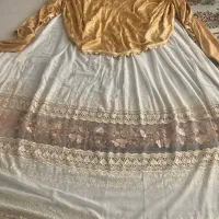 پرده تمیز ودر حد نو به فروش میرسد