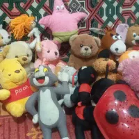 تعداد ی  عروسک سالم