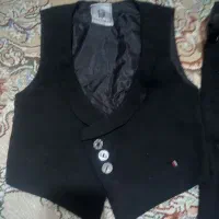 لباس پسرانه|کفش و لباس بچه|رباط‌کریم, رباط‌کریم|دیوار