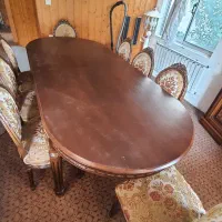 میز نهار خوری به همراه گنجه