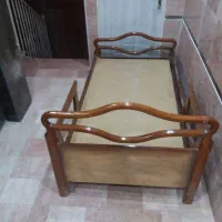 دو عدد تخت یک نفره