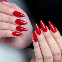تخفیف ویژه کاشت ناخن