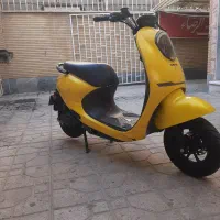 موتور سیکلت برقی|موتورسیکلت|پرند, فاز ۱|دیوار