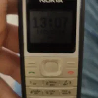 نوکیا ۱۲۰۰ اصل در حد نو و بسیار تمیز + شارژر