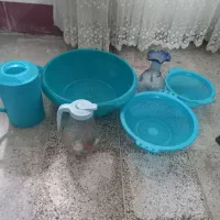 ظروف همگی ۶۰۰تومان