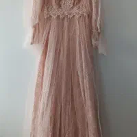 لباس مجلسی و عقد|لباس|ری, سرتخت|دیوار