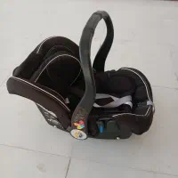 کریر و صندلی ماشین