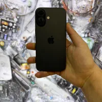 ایفون ۱۷نرمال ۲۵۶ کارتن اصلی گارانتی دار