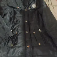 کاپشن نو|لباس|رشت, فلسطین|دیوار