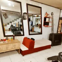 فروش لوازم آرایشگاه به دلیل مهاجرت|آرایشگاه و سالنهای زیبایی|الشتر, |دیوار