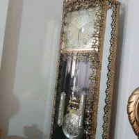 ساعت برنجی ایستاده