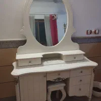 میز ارایشو اینه|آینه|بابل, |دیوار