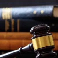وکیل پایه یک دادگستری