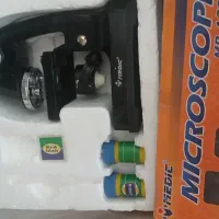 میکروسکوپ دانش اموزی