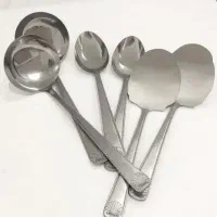 کفگیر ملاقه و چاقو