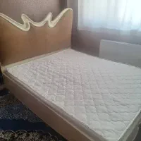 فروشی تخت خواب و میز آرایشی|تخت و سرویس خواب|فولادشهر, مسکن مهر فولادشهر|دیوار