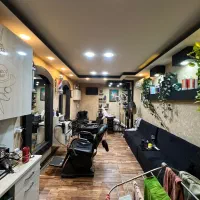 مغازه ۲۱متری راه پشته با دکور آرایشگاه|اجارهٔ مغازه و غرفه|لنگرود, |دیوار