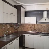 اپارتمان ۹۷ متر با ۹۰ متر حیاط اختصاصی (هاشمیه)