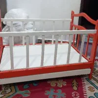 تخت گهوارهای کودک هم ثابت هم متحرک|اسباب و اثاث بچه|رامهرمز, |دیوار