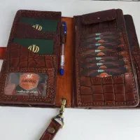 کیف مدارک زنانه گم شده