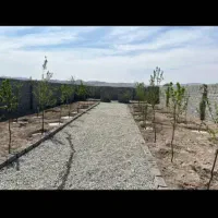 باغ چهاردیواری شده با درب ماشین رو