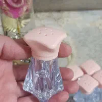 تعدادی ظروف|ظروف سرو و پذیرایی|نیشابور, بزرگمهر|دیوار