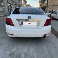 آریو بدون رنگ