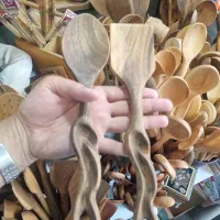 قاشق چوبی