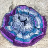 کلاه فرانسوی|لباس|ری, شهادت|دیوار