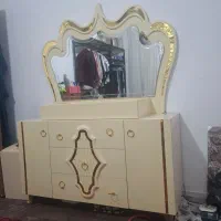 سرویس خواب و میز آرایش سالم تمیز دونفره|تخت و سرویس خواب|فولادشهر, فولادشهر|دیوار