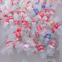 شیشه نوشابه تمیز