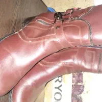 بوت زنانه زرشکی رنگ