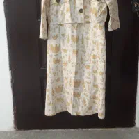 پیراهن دو تیکه در حد نو ۵۰۰ هزار تومان