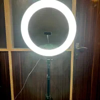 رینگ لایت حرفه ای در حد نو