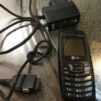 گوشی و ریشتراش