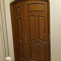 درب آپارتمانی چوبی بهمراه کم آهنی