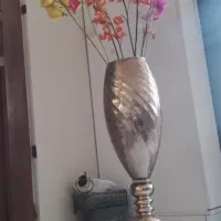 گل گلدان