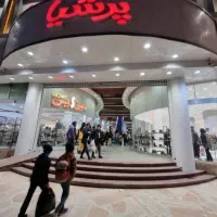 فروش-یک-دهنه-مغازه-26-متری-در-مجتمع-تجاری-پرشیا