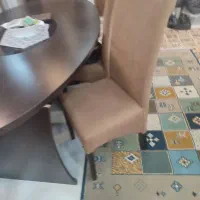 میز ناهار خوری هشت نفره بسیار تمیز