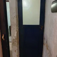 در آلمینیوم حمام و دسشویی