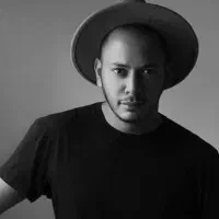 کنسرت آشوان جزئیات داخل دیوار