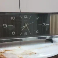 ساعت رومیزی قدیمی