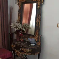 اینه و کنسول چوبی و اینه فلزی