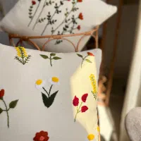 کاور کوسن گلدوزی شده با دست به صورت جفت باغ گل