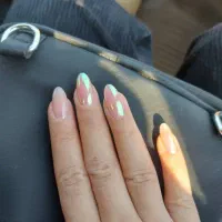 مدل کاشت و ترمیم ناخن