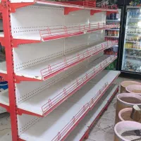 قفسه مغازه و یخچال بستنی