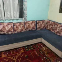 مبل راحتی ال و میز ناهارخوری