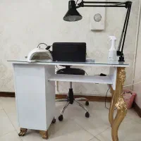 میز کاشت ناخن